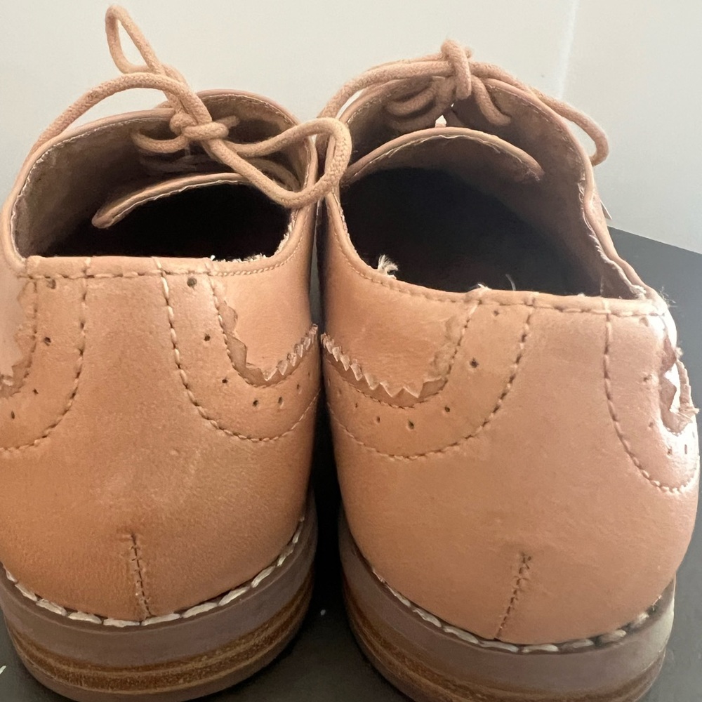 Cynthia Rowley Tan leather Oxford nwt shoe size 7 - Picture 7 of 7